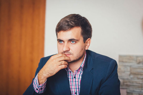 Uvarov-3.jpg Uvarov-3.jpg